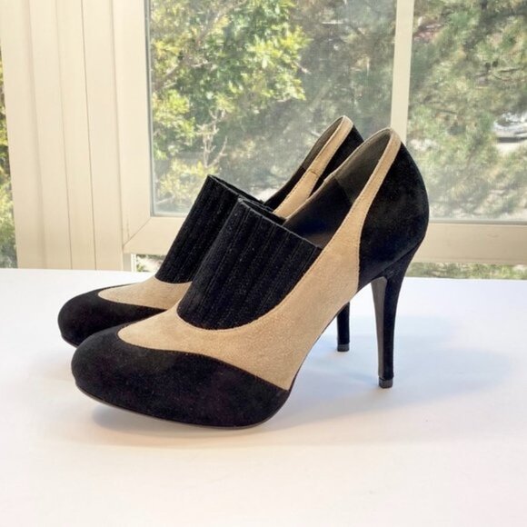 Donald J. Pliner Black and Gray Colorblock Booties - Picture 1 of 9